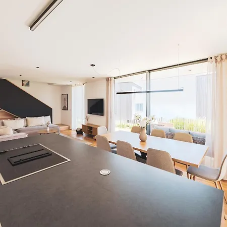Aldeia B Sea View & Pool ! Adult Only ! Casa vacanze Caniço